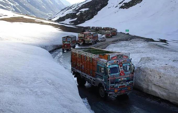 Sringar Leh Highway Road Status 2026 - 27